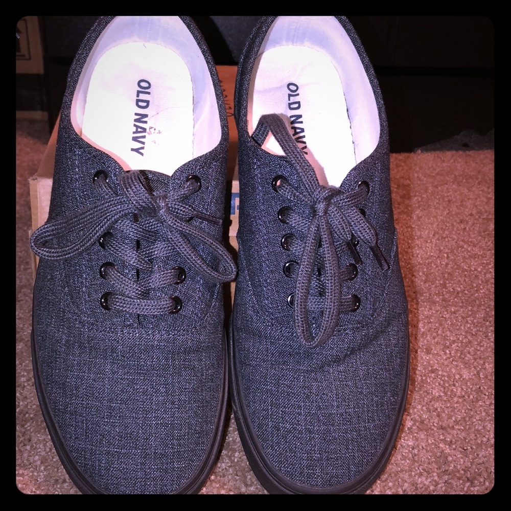 Casual shoes